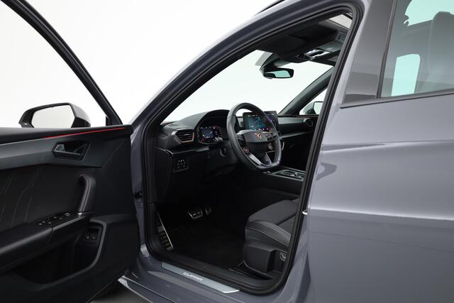 Cupra Leon Sportstourer 1.4 e-Hybrid VZ Copper Edition | Rijklaar!! | Pano | Sportstuur | Adapt. Cruise | Keyless | Camera | Stoel- Stuurverw. | Apple CarPlay | 19''