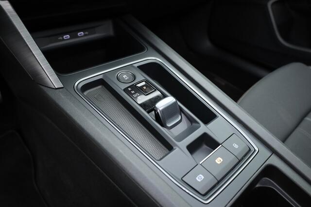 Cupra Leon Sportstourer 1.4 e-Hybrid VZ Copper Edition | Rijklaar!! | Pano | Sportstuur | Adapt. Cruise | Keyless | Camera | Stoel- Stuurverw. | Apple CarPlay | 19''
