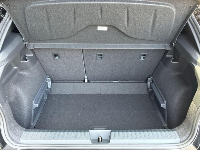 Cupra Raval Business First Edition 56 kWh 211pk