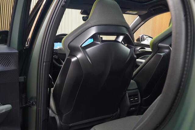 Cupra Raval VZ/225pk Rebel 56 kWh|2026|Pano|Topsport-stoelen+Memory|Navi|PDC+360Camera+Assist|LED|Cruise+ACC|Sfeerverlichting+Doorprojections|Sennheiser|VOL!