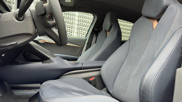 Cupra Tavascan Adrenaline 82 kWh / 360 graden camera / Panoramadak / Verwarmbare voorstoelen