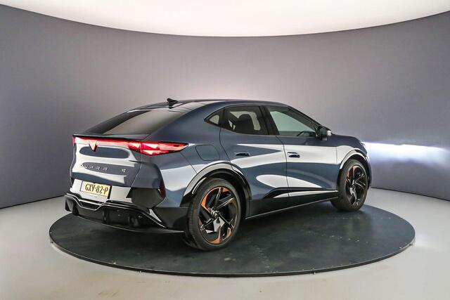 Cupra Tavascan VZ Adrenaline 340pk Automaat Panoramadak, 360 camera, Adaptive cruise control, Elektrische achterklep, Head up display, Navigatie, Stuurwiel verwarmd, LED matrix koplampen