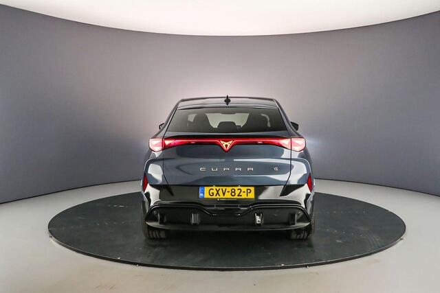 Cupra Tavascan VZ Adrenaline 340pk Automaat Panoramadak, 360 camera, Adaptive cruise control, Elektrische achterklep, Head up display, Navigatie, Stuurwiel verwarmd, LED matrix koplampen