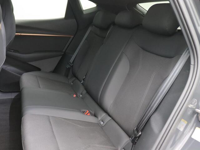 Cupra Tavascan Business 82 kWh 286PK Warmtepomp, Matrix-LED, Keyless, Achteruitrijcamera, Alarm, Virtual Pedal, Side Assist, Travel Assist, Stoel- en Stuurwielverwarming, 19" LM Velgen