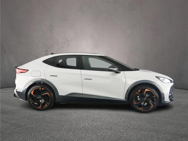 Cupra Tavascan VZ Adrenaline 340pk Automaat Warmtepomp, Panoramadak, Adaptive cruise control, 360 camera, Achteruitrijcamera, Elektrische achterklep