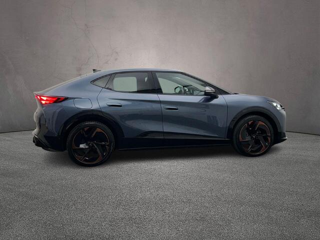 Cupra Tavascan VZ Adrenaline 340pk Automaat Panoramadak, Warmtepomp, Adaptive cruise control, Sennheiser audio, Navigatie, 360 camera, Achteruitrijcamera