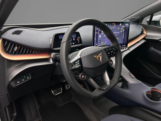 Cupra Tavascan Adrenaline 82 kWh 286pk Automaat, Adaptive cruise control, Panoramadak, Stoelverwarming, Stuurverwarming, 360 camera, Led matrix koplampen, Head up display, Navigatie, Elektrische achterklep