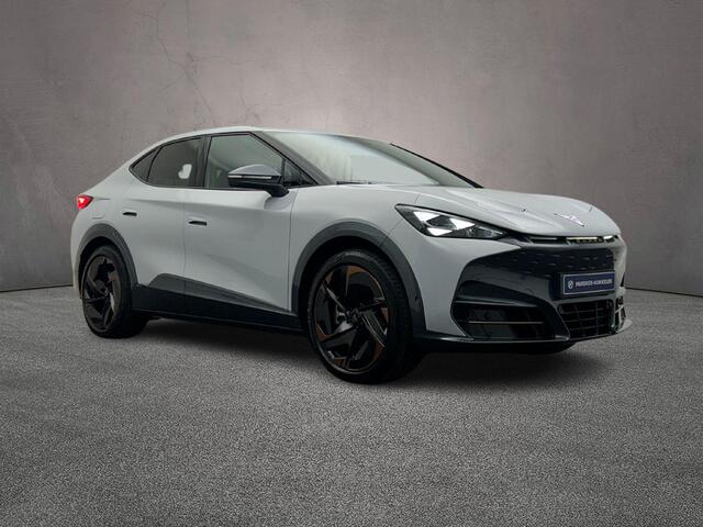 Cupra Tavascan Adrenaline 82 kWh 286pk Automaat, Adaptive cruise control, Panoramadak, Stoelverwarming, Stuurverwarming, 360 camera, Led matrix koplampen, Head up display, Navigatie, Elektrische achterklep