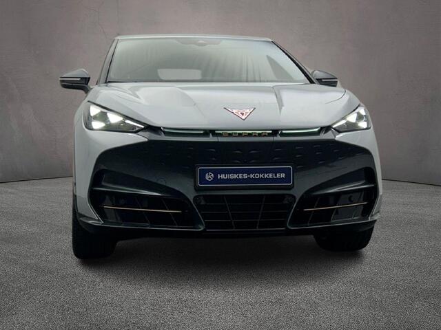 Cupra Tavascan Adrenaline 82 kWh 286pk Automaat, Adaptive cruise control, Panoramadak, Stoelverwarming, Stuurverwarming, 360 camera, Led matrix koplampen, Head up display, Navigatie, Elektrische achterklep