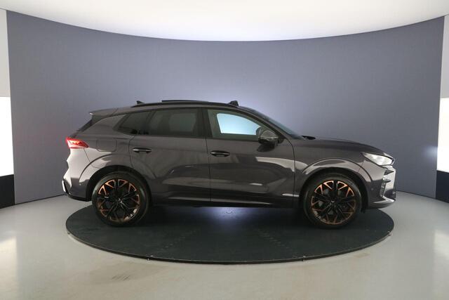 Cupra Terramar VZ Performance 1.5 TSI e-Hybrid 272pk DSG Automaat Panoramadak, Lederen bekleding, Elektrische achterklep, 360 camera, Adaptive cruise control, Achteruitrijcamera, Sennheiser audio