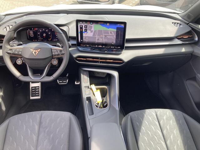 Cupra Terramar 1.5 TSIe-Hybrid 200kW/272PK VZ Performance · Panoramadak · Trekhaak · Camera + Parkeersensoren · Garantie tot juni 2027
