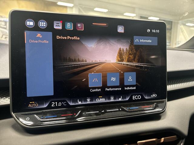 Cupra Terramar 1.5 Tsi 204pk DSG e-Hybrid Business · Apple/Android Car Play · Camera · Keyless · Elek. Trekhaak · Elek. Achterklep · 18'' Inch · Garantie t/m 27-03-2028 of 90.000km