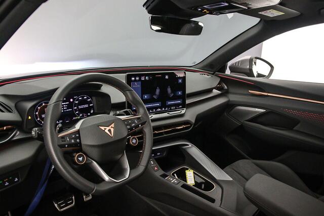 Cupra Terramar VZ Performance 1.5 TSI e-Hybrid 272pk DSG Automaat Trekhaak, Sennheiser audio, Panoramadak, LED matrix koplampen, 360 camera, Achteruitrijcamera, Adaptive cruise control