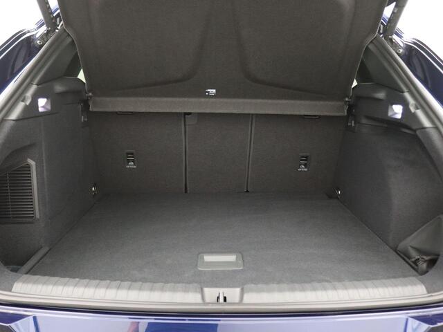 Cupra Terramar 1.5 TSI e-Hybrid VZ Performance 272PK DSG Pano-Schuifdak, Trekhaak, 20" LM Velgen, Sennheiser Audio, Memorystoel, Head-Up Display, 360gr. Camera, Keyless