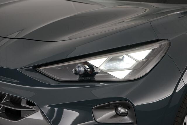 Cupra Terramar 1.5 TSI e-Hybrid Business