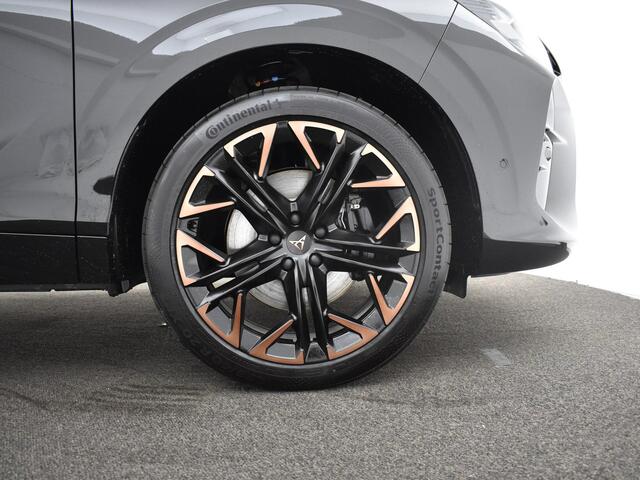 Cupra Terramar 1.5 TSI 272pk DSG e-Hybrid VZ Performance · Panoramadak · 360 Camera · Keyless · Sennheisser Audio · Elek. Voorstoelen · Elek. Achterklep · 20'' Inch · Garantie t/m Juni 2027
