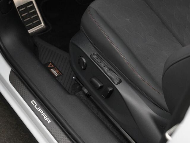 Cupra Terramar 1.5 TSI e-Hybrid 272 pk DSG VZ | Panoramadak | Trekhaak | Sennheiser | Leder/Suède | Geheugenstoel | Adaptief onderstel | 360 camera | Head-up display | Matrix LED