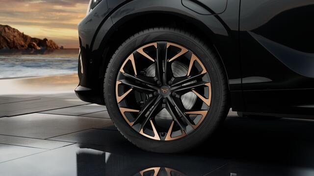 Cupra Terramar 1.5 TSI e-Hybrid 272 6DSG VZ Performance | 360 graden camera | Achteruitrijcamera | Draadloze Apple CarPlay(TM), Android Auto(TM)