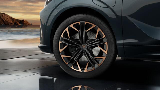 Cupra Terramar 1.5 TSI e-Hybrid 272 6DSG VZ Performance | 360 graden camera | Achteruitrijcamera | Draadloze Apple CarPlay(TM), Android Auto(TM)