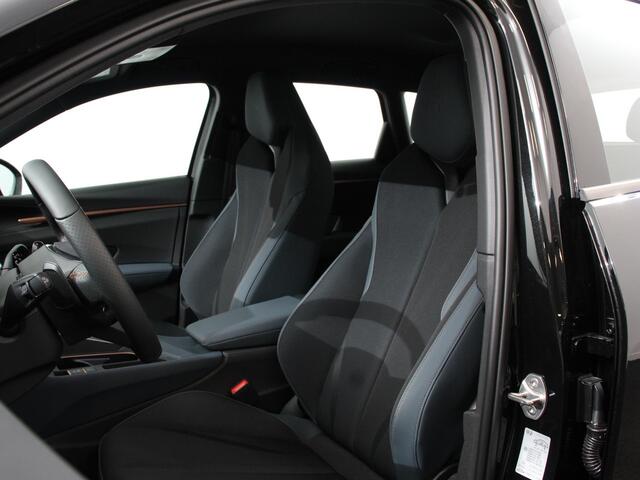 Cupra Terramar 1.5 eTSI 150 pk Automaat Business Navigatie Apple Carplay/Android Auto PDC VA + Camera 18" LM Velgen Full LED Signature