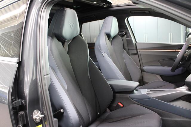 Cupra Terramar 1.5 TSI e-Hybrid Business PHEV / Trekhaak / Pan. dak / Stoel + Stuur verw. /