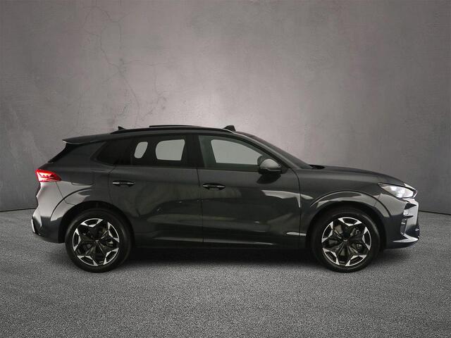 Cupra Terramar Business 1.5 TSI eHybrid 204pk DSG Automaat Trekhaak, Panoramadak, Adaptive cruise control, Stoelverwarming, Achteruitrijcamera, App connect, LED koplampen
