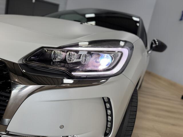 DS DS 3 1.2 PureTech Givenchy Le MakeUp Mat metallic | Airco ECC | Leer | Camera | LED | Cruise Control | Navigatie | Stoelverwarming | HiFiSystem | Isofix | NAP |