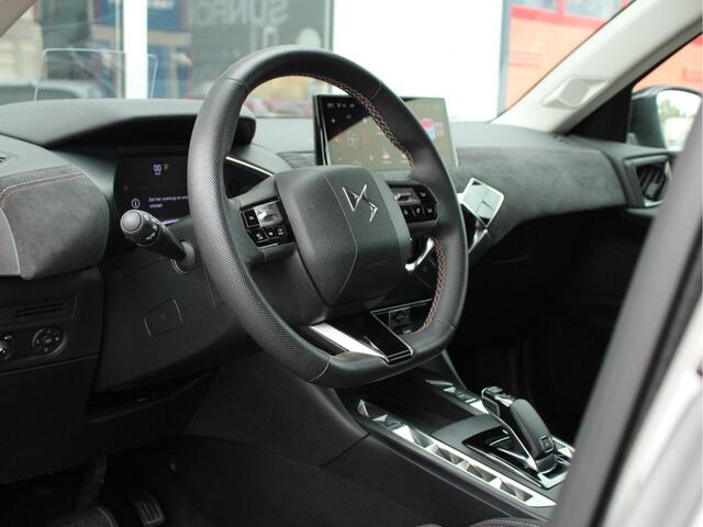 DS DS 3 1.2 PureTech Performance Line Automaat Microvezel Bekleding, Rondomzicht Camera, Cruise en Climate Control