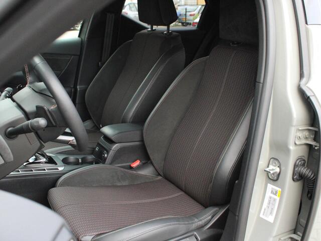 DS DS 3 1.2 PureTech Performance Line Automaat Microvezel Bekleding, Rondomzicht Camera, Cruise en Climate Control