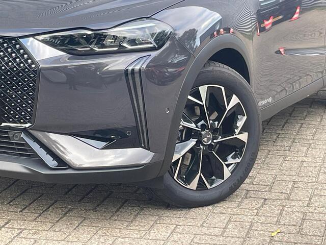 DS DS 3 E-Tense Antoine de saint Exupéry 54 kWh | Lederen interieur | Achteruitrijcamera | Keyless | Apple Carplay