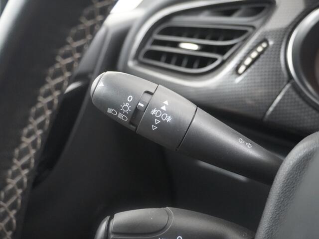 DS DS 3 1.2 PT Con. Chic | Cruise control | Apple carplay | Bleutooth |