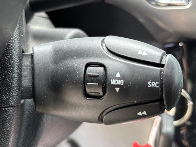 DS DS 3 BWJ 2017 1.2 82 PK So Chic AIRCO | CRUISE | CHROOM | LMV | TWO TONE LAK | LED