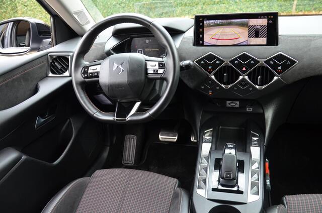 DS DS 3 1.2 PureTech Performance Line Navi/Pdc/Ecc/Stoelverwarming/Cruise control adaptief met Stop&Go en stuurhulp/Achteruitrijcamera/Velours/alcantara bekleding