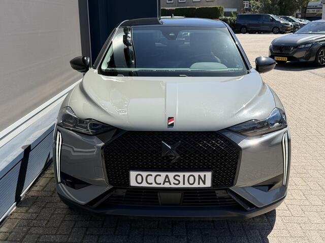 DS DS 3 1.2 Turbo 100 PK Performance Line DS3 | Facelift | Hoge Zitpositie | Navigatie via Telefoon | Parkeersensoren | Full LED Koplampen | Alcantara Bekleding | Zwart Dak | 17 inch Lichtmetalen Velgen | DAB+ Radio | Cruise Control | Digitaal Dashboard | Keyless
