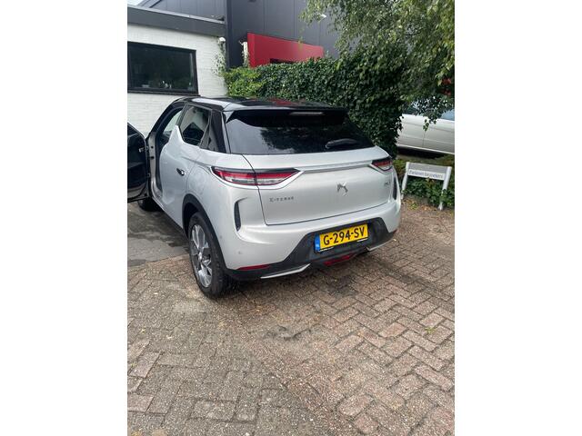 DS DS 3 CROSSBACK E-Tense So Chic 50 kWh | Lederen Bekleding | Head Up Display | Zwart dak | Wordt verwacht