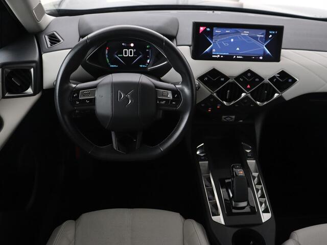 DS DS 3 CROSSBACK E-Tense Performance Line+ 50 kWh | 1e eigenaar | Adaptive cruise | Matrix LED | Alcantara | Carplay | Navigatie | DAB | Parkeerhulp | Climate control | Dodehoek detectie