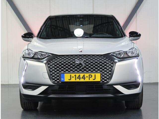 DS DS 3 CROSSBACK Business 50kWh 136PK | 1ste eigenaar | 3 FASE | Camera | LEER/Stof | Stoelverwarming | Navigatie | AUTOMAAT | AppleCarPlay/AndroidAuto | Navigatie | Climate Control | Cruise Control | Keyless | Privacy Glass | Isofix |