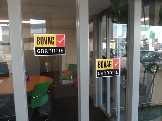 DS DS 3 CROSSBACK 1.2 PureTech Chic Airco, Apple Carplay, Cruise controle, Pdc, Elek ramen V/A, lm velgen 17'', Zwart dak, Nederlandse auto, Ex eerste eigenaar!! Bovag afleverpakket 695,-