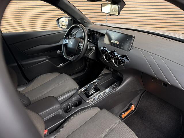 DS DS 3 CROSSBACK 1.2 PureTech Rivoli Navi / Camera / Carplay / Lm Velgen / Trekhaak