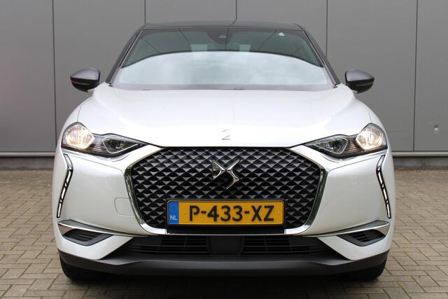 DS DS 3 CROSSBACK 1.2 PureTech 100pk Montmartre | Navigatie | Parkeersensoren | Cruise control | Carplay | Climate control