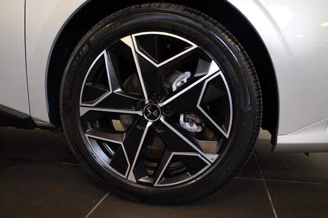 DS DS 4 PT 130 Automaat-8 19" | Sensoren v+a | Keyless | Adapt. Cruise