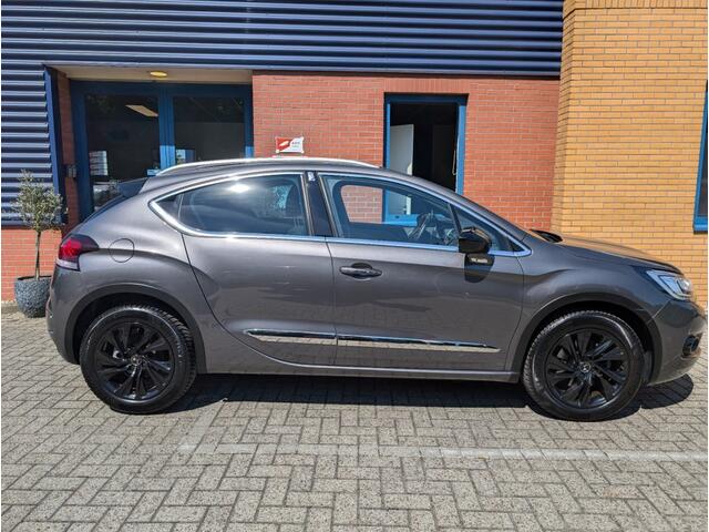 DS DS 4 CROSSBACK DS 4 CROSSBACK 1.6 CHIC AUTOMAAT, Trekhaak, Stoelverwarming, Navi