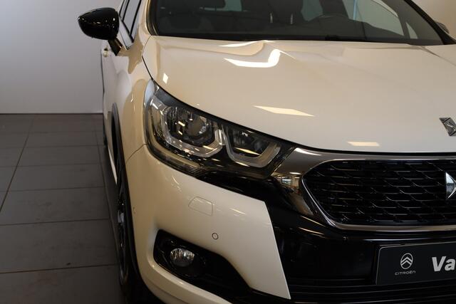 DS DS 4 CROSSBACK PT 130 Business Camera | 17" | Dodehoek detectie etc