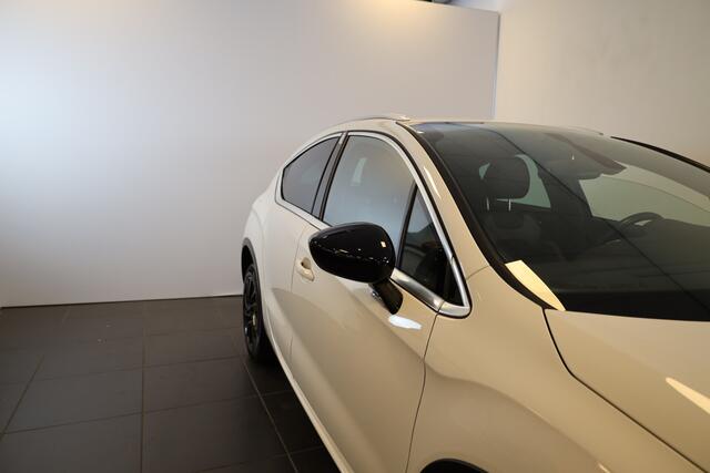 DS DS 4 CROSSBACK PT 130 Business Camera | 17" | Dodehoek detectie etc