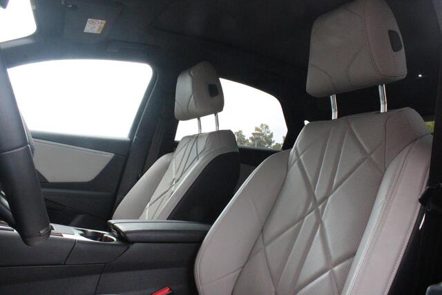 DS DS 7 E-Tense 300PK 4x4 ESPRIT DE VOYAGE | PANORAMISCH SCHUIF/KANTEL DAK | VOORRUITRAND/STUUR VERWARMING | VOLLEDIG LEDEREN BEKLEDING | LICHTMETALEN VELGEN 19" | ELEKTRISCH BEDIENBARE ACHTERKLEP | NIGHT VISION | DODEHOEK DETECTIE | ELEKTRISCH BEDIENBARE VOORSTO