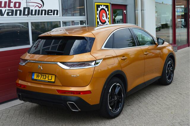 DS DS 7 Crossback E-Tense 4x4 Executive PHEV O.a: Pano dak, Wegklapbare trekhaak, Key-less, Camera, Pdc, Etc... Rijklaar! All-In prijs!