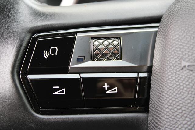 DS DS 7 Crossback E-Tense Business TREKHAAK