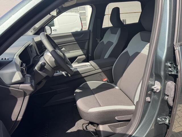 Dacia Bigster 1.8 Hybrid 155 Extreme / DIRECT LEVERBAAR! / TREKHAAK / SIDESTEPS / PANORAMA DAK /