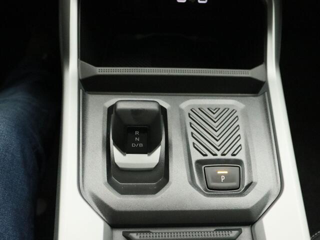 Dacia Bigster Hybrid 155 Limited Edition | Parkeersensoren rondom met around view camera | Verwarmbare voorruit-stoelen-stuur | Elektrisch bedienbaar panoramadak met verduistering |