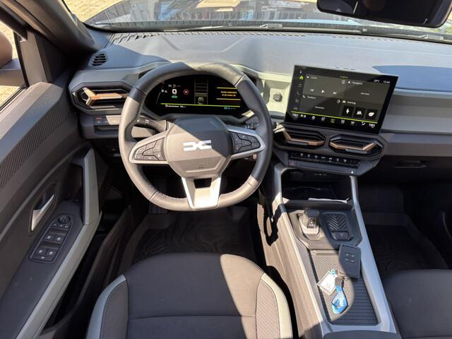 Dacia Bigster 1.8 Hybrid 155 Extreme / Camera / Elektrische Achterklep / Winterpakket / AndroidAuto/Applecarplay /